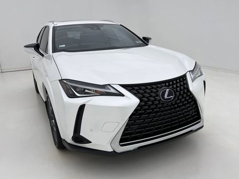 Certified 2022 Lexus UX 250h w/ Premium Package AWD/4WD image 7