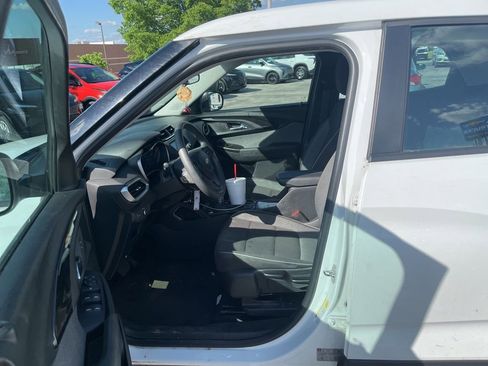Used 2021 Chevrolet TrailBlazer LS AWD/4WD image 6