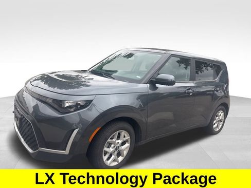 Certified 2023 Kia Soul LX w/ Option Group 015 image 4