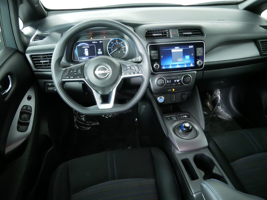 Used 2025 Nissan Leaf S FWD image 20