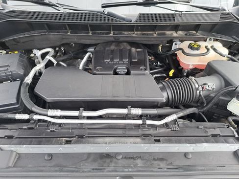 Used 2023 Chevrolet Silverado 1500 LT AWD/4WD image 32