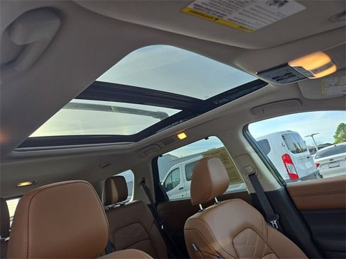 Certified 2024 Nissan Pathfinder Platinum w/ Cargo Package image 16