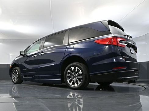 Used 2023 Honda Odyssey EX-L image 46