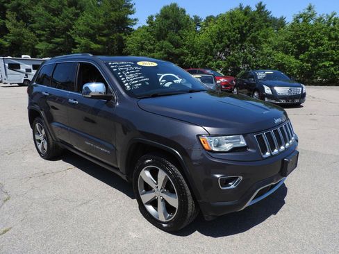 Used 2016 Jeep Grand Cherokee Limited w/ Luxury Group II AWD/4WD image 2