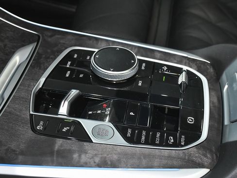 Used 2023 BMW X7 xDrive40i w/ M Sport Package image 47