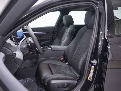 New 2026 BMW i5 eDrive40 w/ M Sport Package image 7