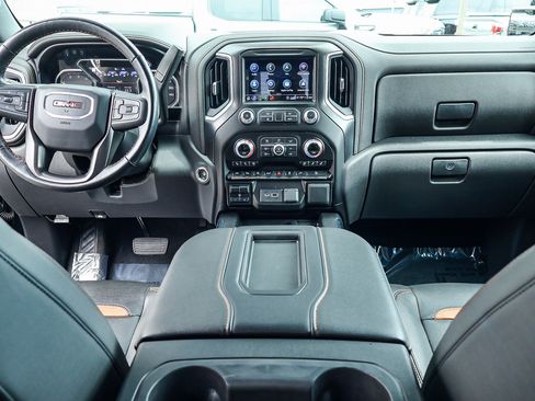 Used 2020 GMC Sierra 1500 AT4 w/ AT4 Premium Package AWD/4WD image 8