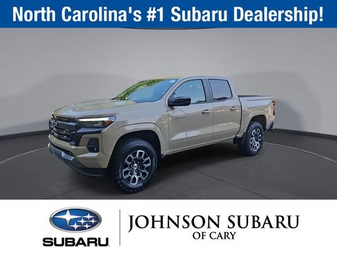 Used 2024 Chevrolet Colorado Z71 w/ Z71 Convenience Package 2 AWD/4WD image 9