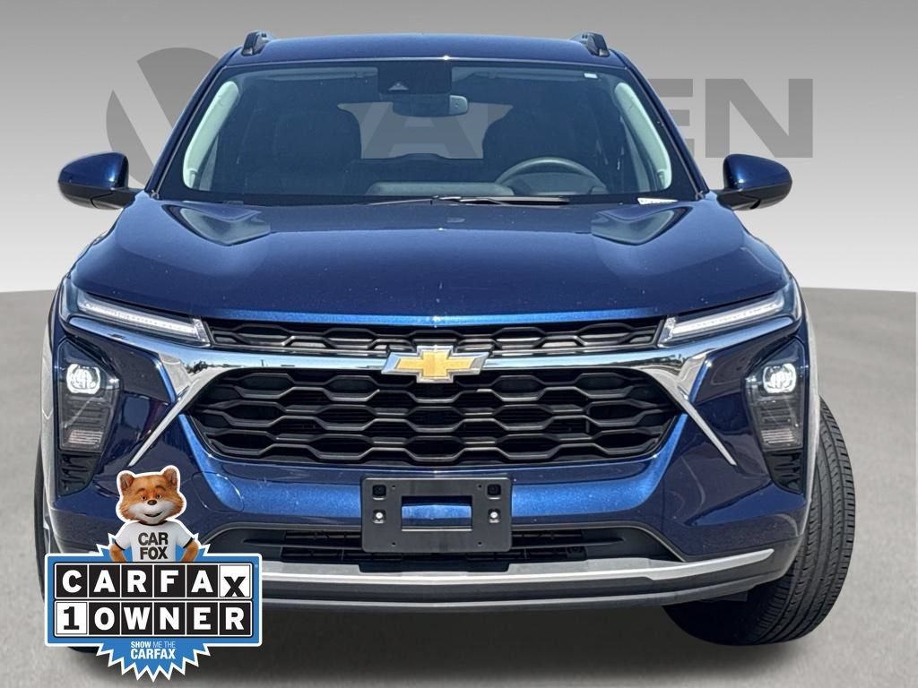 Used 2024 Chevrolet Trax LT FWD image 2