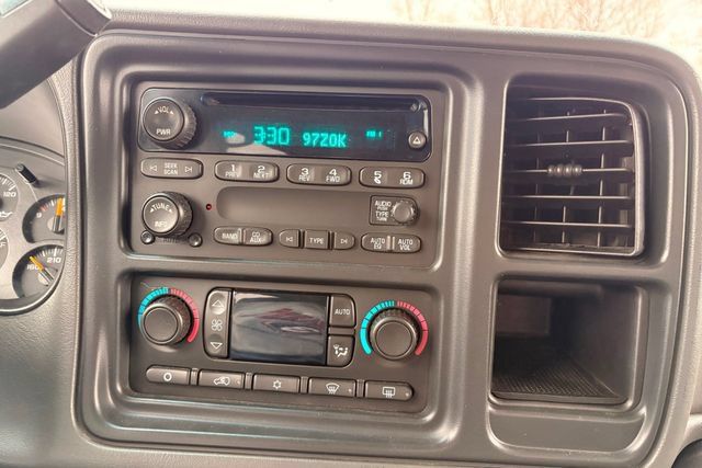 Used 2006 Chevrolet Silverado 2500 4x4 Crew Cab image 32