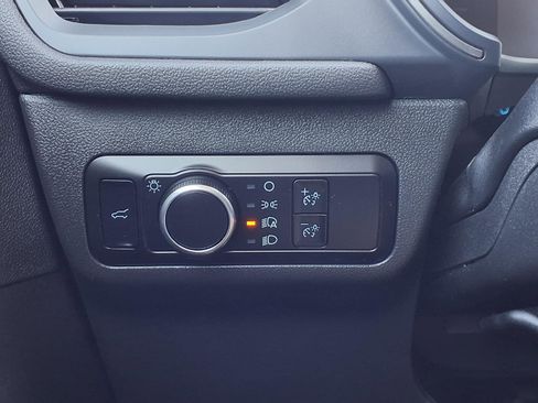 Certified 2023 Ford Escape Active AWD/4WD image 18