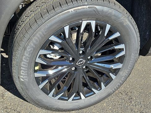 New 2026 Nissan Rogue SV image 7