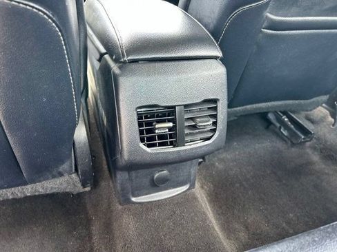 Used 2019 Ford Fusion SEL FWD image 37