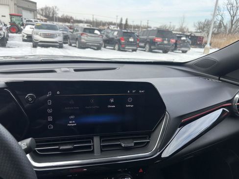 Used 2026 Chevrolet Trax RS w/ Driver Confidence Package image 9