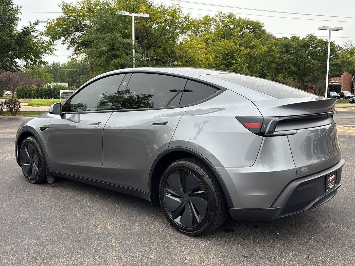 Used 2026 Tesla Model Y AWD image 18