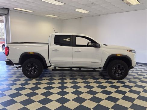 Used 2025 GMC Canyon Elevation w/ Convenience Package image 10