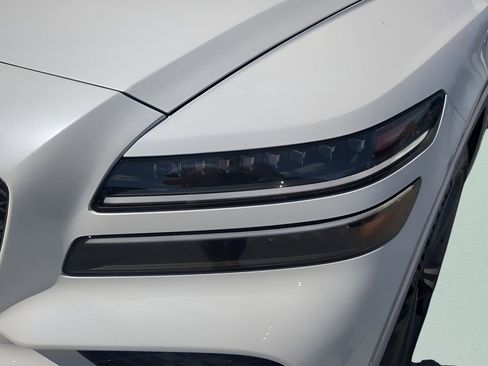 New 2025 Genesis GV80 3.5T e-SC image 9