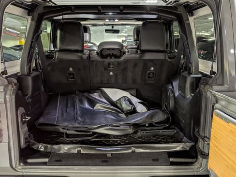 Used 2020 Jeep Wrangler Unlimited Rubicon image 24