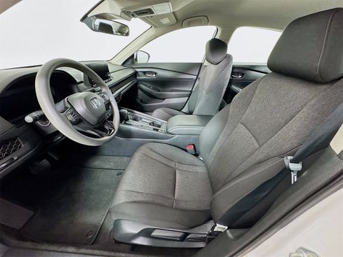Used 2025 Honda Accord LX image 17
