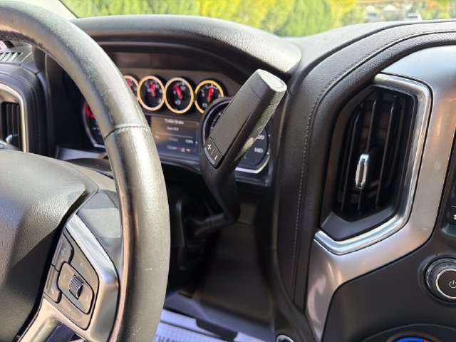 Used 2020 Chevrolet Silverado 1500 LT Trail Boss AWD/4WD image 20
