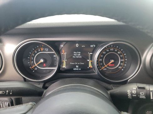 Used 2021 Jeep Wrangler Unlimited Sport AWD/4WD image 15