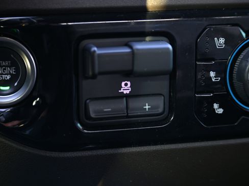 Used 2022 Chevrolet Silverado 1500 LTZ w/ LTZ Premium Package image 25