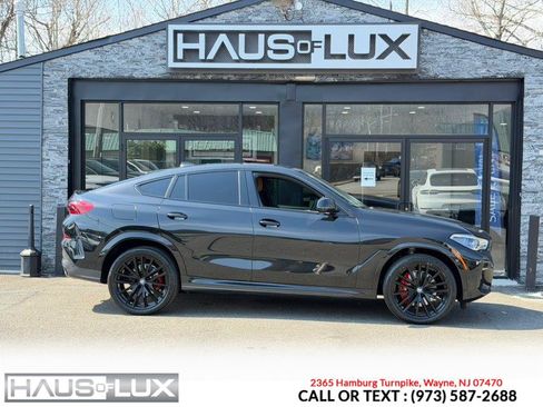Used 2022 BMW X6 xDrive40i w/ Executive Package image 19