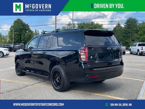 Used 2023 Chevrolet Suburban Z71 AWD/4WD image 3