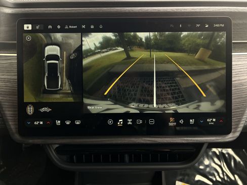Used 2023 Rivian R1T Adventure AWD/4WD image 19