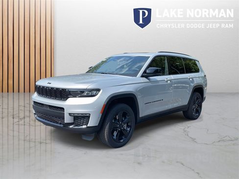 New 2025 Jeep Grand Cherokee L Limited image 4