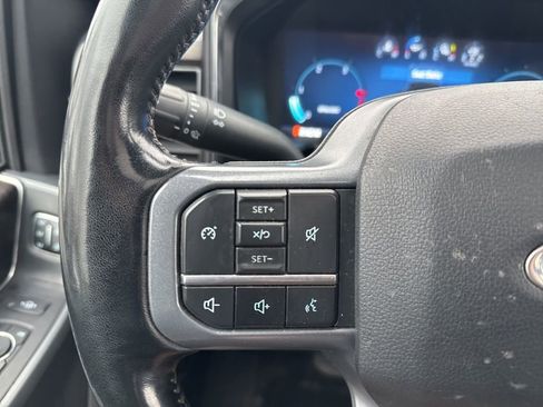 Used 2023 Ford F250 Lariat w/ Sport Appearance Package image 13