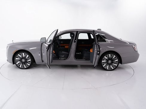 New 2026 Rolls-Royce Ghost AWD/4WD image 9