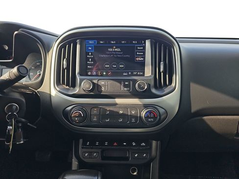 Used 2020 Chevrolet Colorado ZR2 w/ Colorado ZR2 Bison Edition AWD/4WD image 17