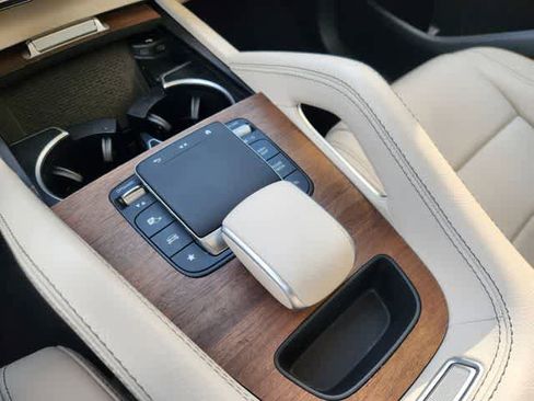 Used 2024 Mercedes-Benz GLE 450 GLE 450 image 17