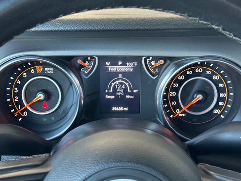 Used 2022 Jeep Gladiator Overland AWD/4WD image 31