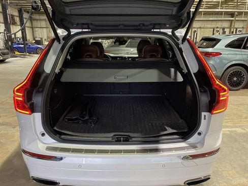 Used 2020 Volvo XC60 T5 Inscription image 23