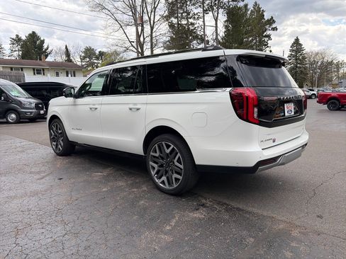Used 2025 Ford Expedition Max Platinum w/ Platinum Ultimate Package AWD/4WD image 4