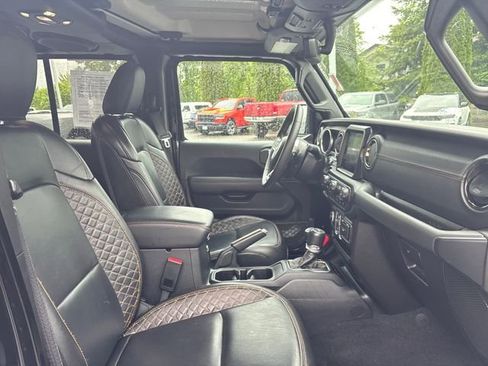 Used 2023 Jeep Gladiator Overland AWD/4WD image 25