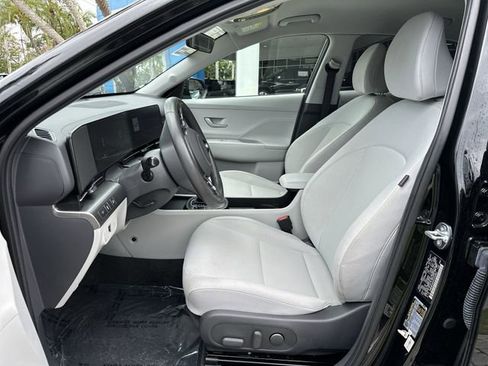 Used 2025 Hyundai Kona SEL FWD image 30