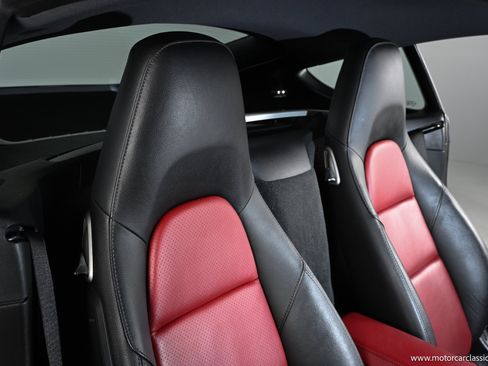 Used 2018 Porsche 718 Cayman S RWD image 34