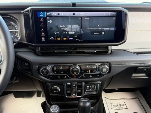 Used 2025 Jeep Wrangler Unlimited Sahara w/ Safety Group image 12