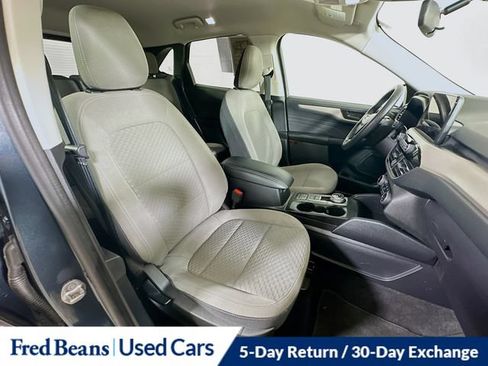 Used 2022 Ford Escape SE w/ SE Sport Appearance Package AWD/4WD image 34
