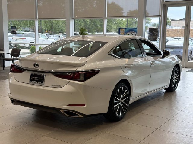 Certified 2024 Lexus ES 350 w/ Premium Package FWD image 4
