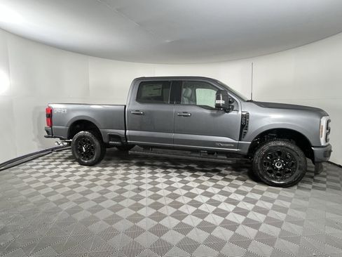 New 2026 Ford F250 XLT w/ XLT Premium Package AWD/4WD image 5