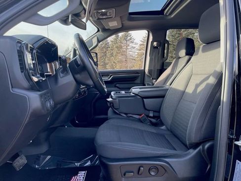 Used 2024 Chevrolet Silverado 2500 LT w/ Midnight Edition image 20