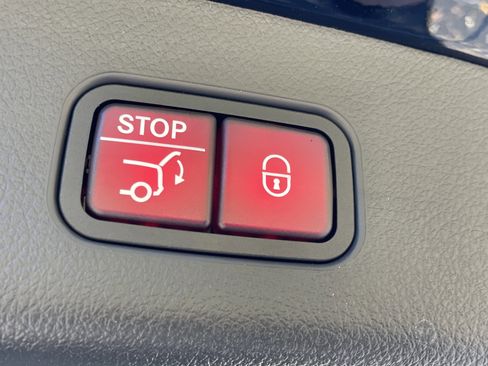 New 2026 Mercedes-Benz GLC 43 AMG 4MATIC image 12