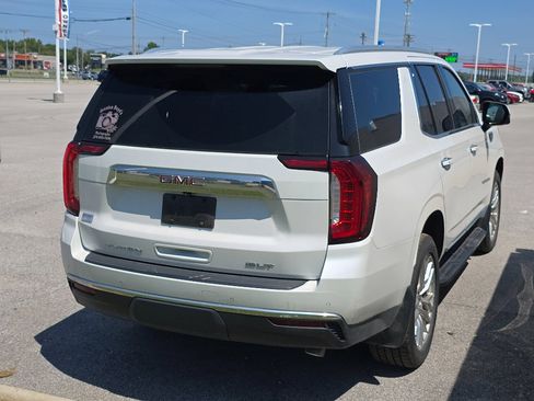 Used 2021 GMC Yukon SLT w/ SLT Luxury Plus Package AWD/4WD image 2