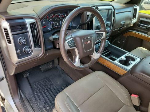 Used 2017 GMC Sierra 1500 SLT w/ SLT Premium Package image 3