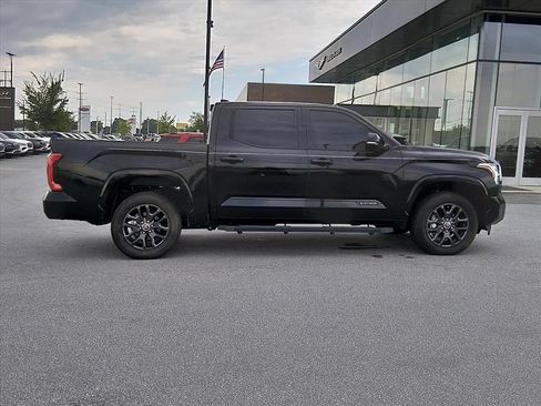 Used 2023 Toyota Tundra Platinum AWD/4WD image 2