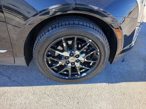 Used 2017 Cadillac XT5 Luxury w/ Driver Awareness Package FWD image 21